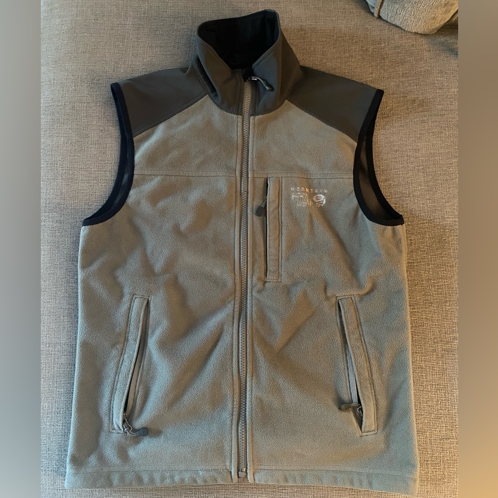 Men’s Small Mountain Hardwear Vest
